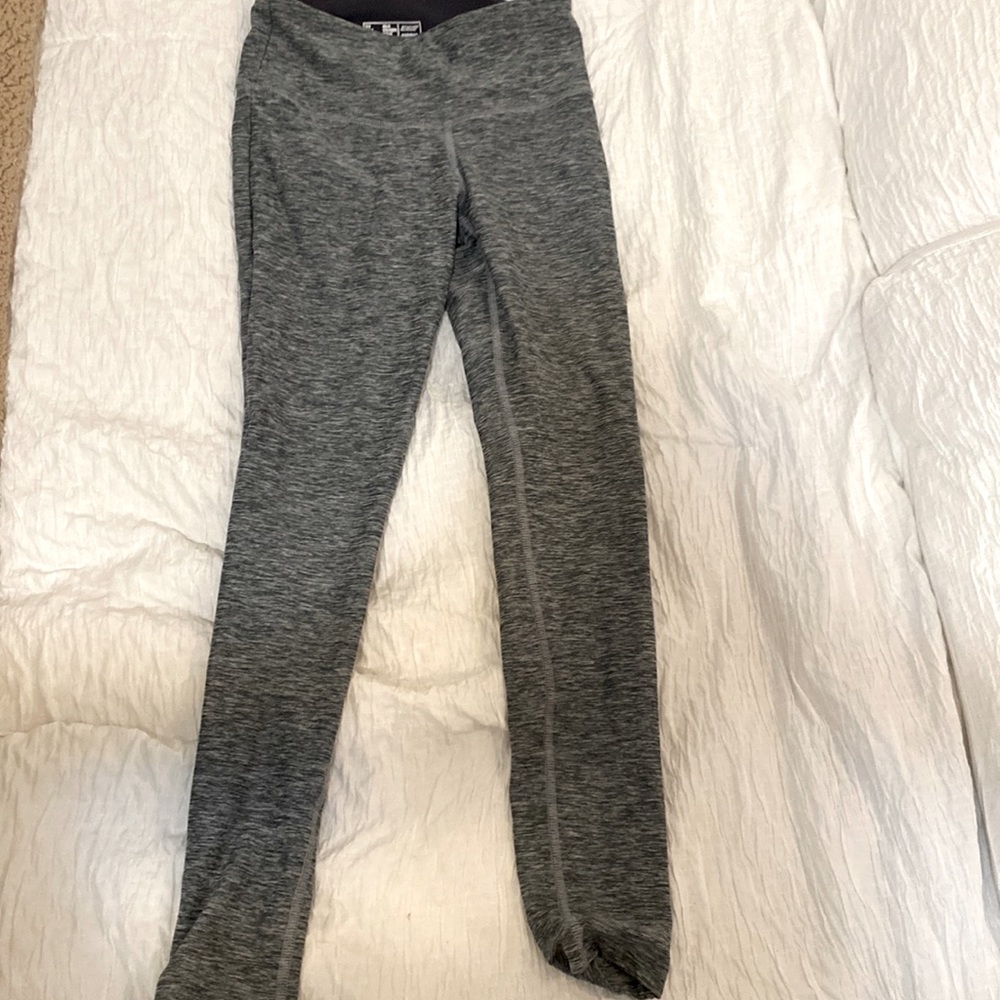 NWOT!!! New Balance Grey Leggings! Size small, perfect condition
